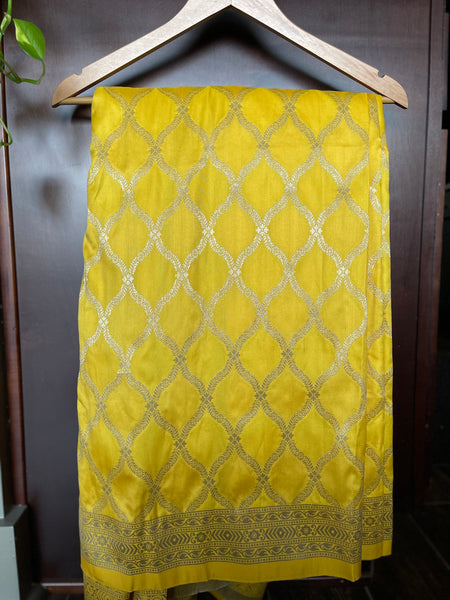 Banarasi Saree, Banarasi Silk Saree, Saree and Blouse set, pre stitched saree, yellow banarasi saree, sleeveless blouse