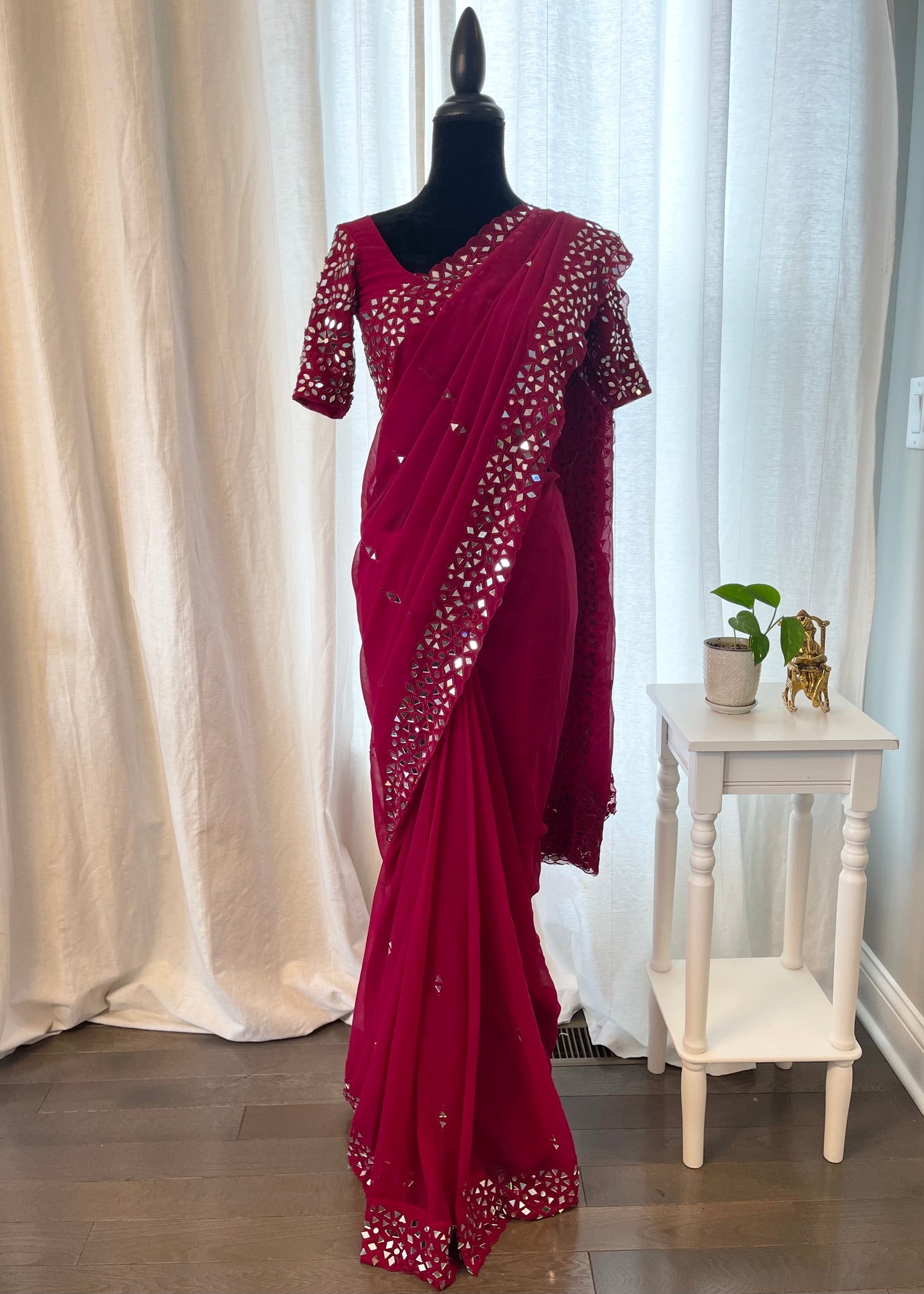 Pre-stitched Magenta Georgette Mirror Saree and Blouse (Set)